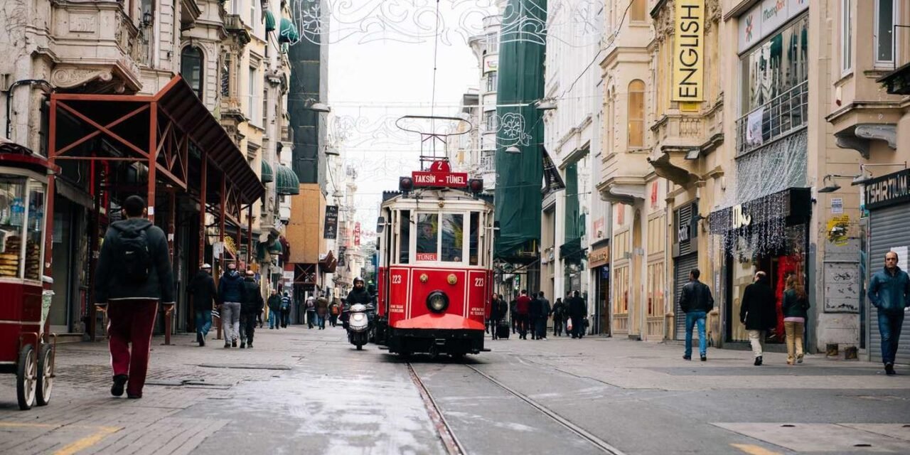 Quas deleniti rerum nam enim nam